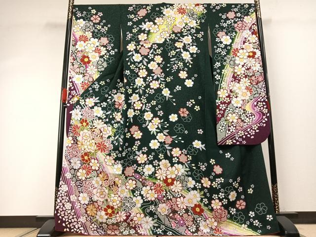 平和屋着物●豪華振袖　駒刺繍　草花文　暈し染め　金彩　銀通し地　正絹　逸品　AABH0816fy