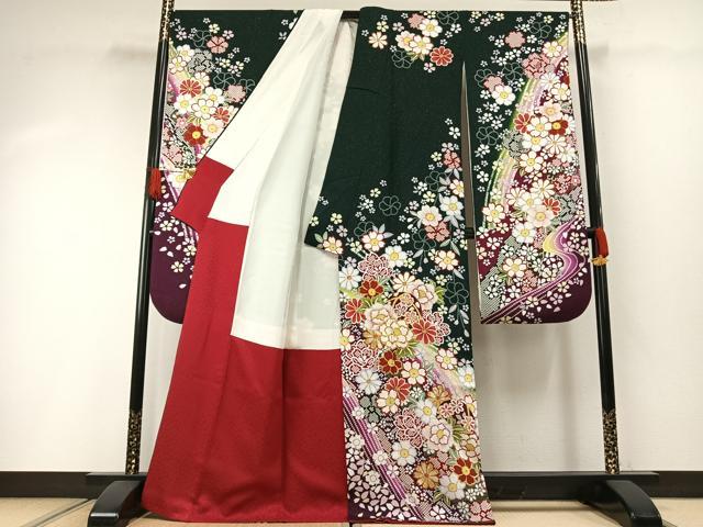 平和屋着物●豪華振袖　駒刺繍　草花文　暈し染め　金彩　銀通し地　正絹　逸品　AABH0816fy