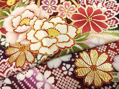 平和屋着物●豪華振袖　駒刺繍　草花文　暈し染め　金彩　銀通し地　正絹　逸品　AABH0816fy