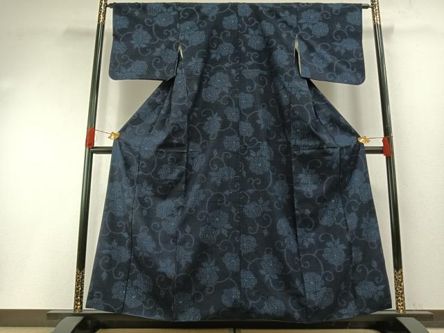 平和屋着物●本場結城紬　重要無形文化財　80亀甲　唐草花文　正絹　逸品　AABH0877fy