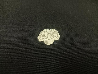 平和屋着物■豪華黒留袖　駒刺繍　貝絵合わせ松竹梅文　金彩　正絹　逸品　AABH1075oa