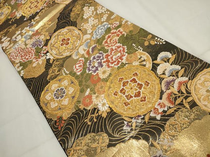 平和屋着物▼六通柄袋帯　流水花丸文　黒地　金糸　正絹　逸品　AABH1896wj