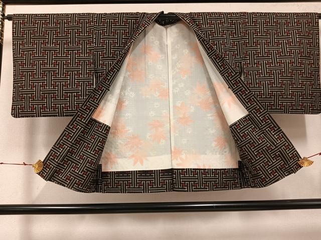 平和屋着物●本場大島紬　龍郷絣　秋名バラ　アンサンブル　正絹　逸品　AABH2004ph 平和屋着物○本場大島紬 龍郷絣 秋名バラ アンサンブル 正絹 逸品