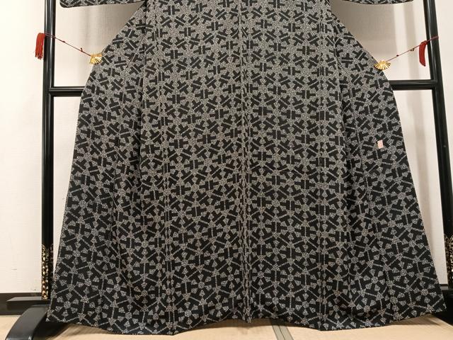 平和屋着物●二代目 川村久太郎　訪問着　幾何学文様　たたき染め　黒地　正絹　逸品　AABH2006ph