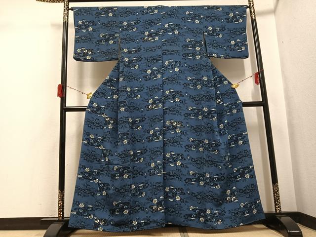 平和屋着物●上質な小紋　藍　型染め　花蝶文　鬼しぼ縮緬　正絹　逸品　AABH2024ph