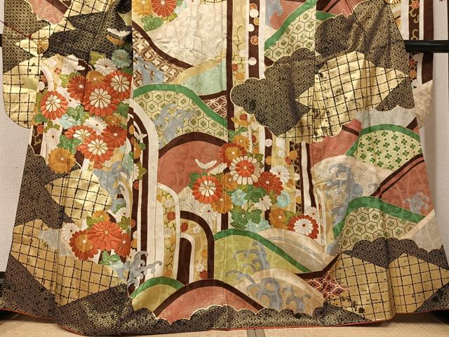 平和屋着物●豪華振袖　駒刺繍　吉祥花文　金彩　正絹　逸品　AABH2038ph