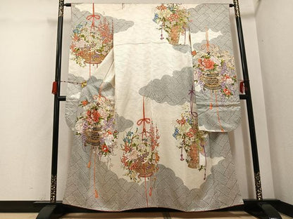 平和屋着物●豪華振袖　駒刺繍　飾花文　金彩　正絹　逸品　AABH2077ph