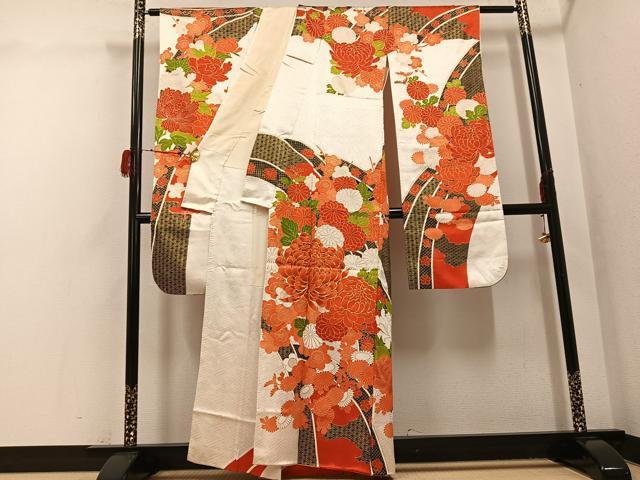 平和屋着物●豪華振袖　駒刺繍　草花文　金彩　正絹　逸品　AABH2080ph