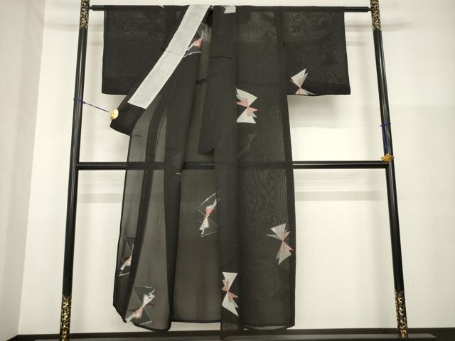 平和屋着物＊夏物　小紋　紗　舞蝶文　寿光織　黒地　銀糸　正絹　逸品　AABH2085ck