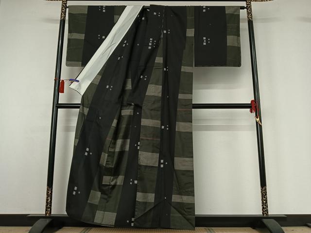 平和屋着物▽本場大島紬　単衣　7マルキ　幾何学文様　黒地　正絹　逸品　AABH2181jh