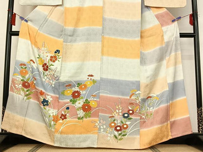 平和屋着物▽訪問着　単衣　草花文　暈し染め　金彩　正絹　逸品　AABH2236jh