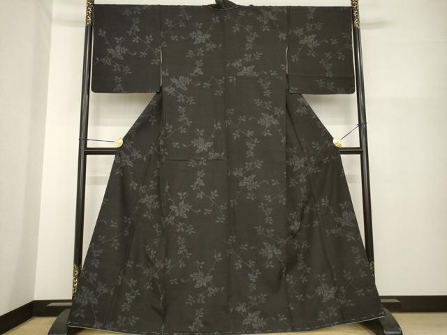 平和屋着物●上質な紬　亀甲絣　枝花文　黒地　正絹　逸品　未使用　AABH2606ck