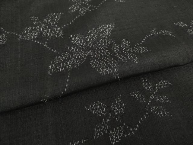平和屋着物●上質な紬　亀甲絣　枝花文　黒地　正絹　逸品　未使用　AABH2606ck