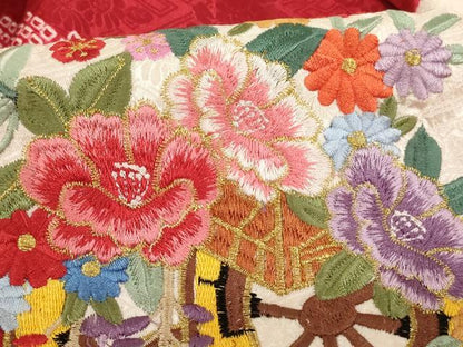 平和屋着物[]お宮参り　女の子　祝着　産着　初着　のしめ　絞り　刺繍　花車文　金糸　逸品　AABH2815ja