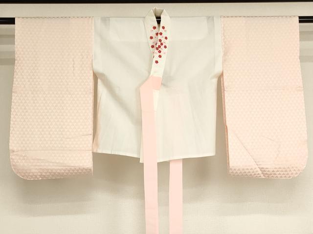 平和屋着物[]子供　女の子　半襦袢　無双仕立て　鱗地紋　薄桜色　三越扱い　半衿刺繍　未使用　AABH2850ja