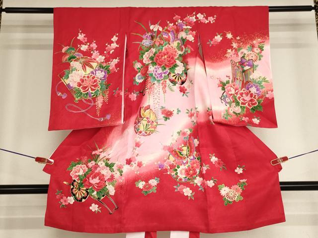 平和屋着物[]お宮参り　女の子　祝着　産着　初着　のしめ　花車舞蝶文　暈し染め　金彩　逸品　AABH2862ja