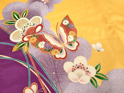 平和屋着物[]七五三　女の子　７歳　祝着　四つ身　長襦袢セット　駒刺繍　舞蝶梅文　金彩　逸品　AABH2869ja