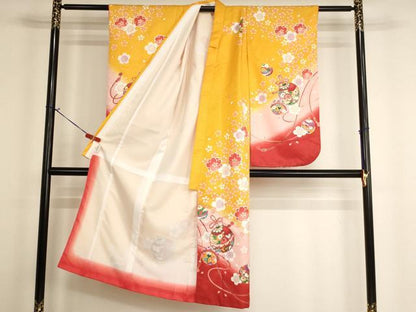 平和屋着物[]七五三　女の子　７歳　祝着　四つ身　鈴　舞桜文　暈し染め　金彩　AABH2891ja