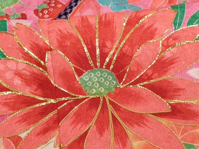 平和屋着物[]七五三　女の子　７歳　祝着　四つ身　刺繍　飾花文　いちご　暈し染め　金糸　金彩　未使用　AABH2895ja