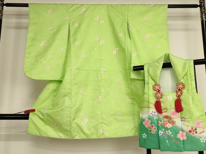 平和屋着物[]七五三　女の子　３歳　祝着　三つ身　被布セット　雪輪御所車花文　暈し染め　金彩　AABH2914ja