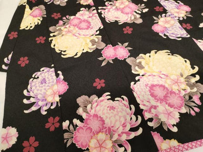 平和屋着物[]七五三　女の子　３歳　祝着　三つ身　JAPAN STYLE　菊　桜　黒地　鬼しぼ縮緬　洗える着物　AABH2923ja