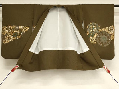 平和屋着物[]七五三　男の子　5歳　祝着・羽織・長襦袢（単衣）セット　兜　草花文　金彩　AABH2938ja