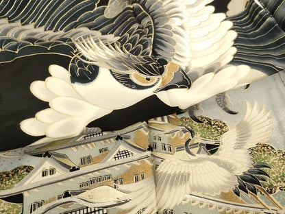 平和屋着物[]お宮参り　男の子　祝着　産着　初着　のしめ　鷹　飛鶴風景文　黒地　金彩　逸品　AABH2949ja