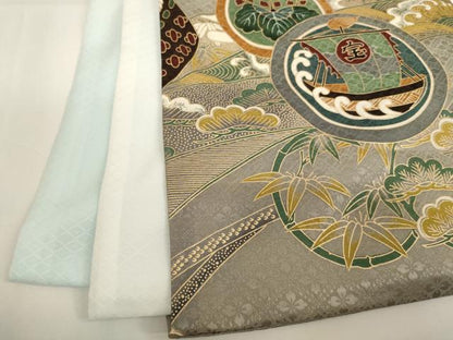 平和屋着物[]お宮参り　男の子　祝着　産着　初着　のしめ　刺繍　兜　吉祥丸文　金糸　金彩　逸品　AABH2961ja