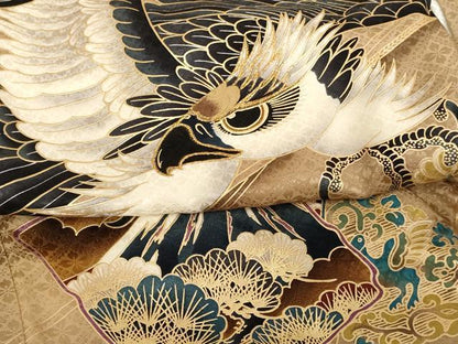 平和屋着物[]お宮参り　男の子　祝着　産着　初着　のしめ　刺繍　鷹　吉祥文　暈し染め　金糸　金彩　逸品　AABH2965ja