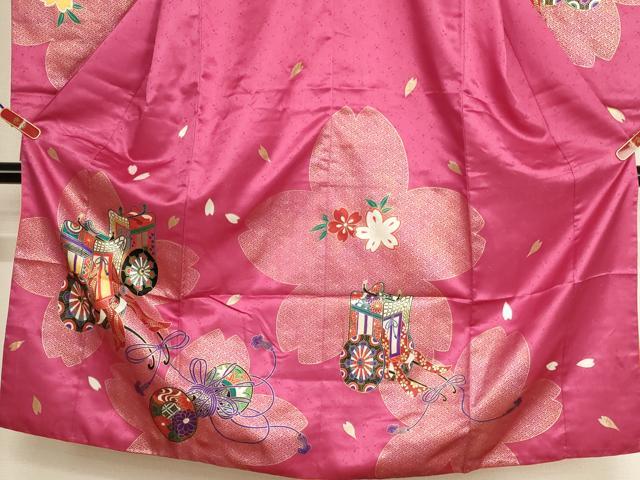 平和屋着物[]七五三　女の子　７歳　祝着　四つ身　御所車舞桜文　金彩　AABH2987ja