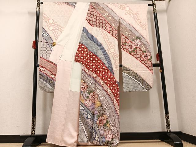 平和屋着物●豪華振袖　草花文　金彩　正絹　逸品　AABH3003ph