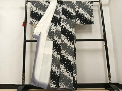 平和屋着物●上質な小紋　夜桜　黒地　正絹　逸品　未使用　AABH3008ph