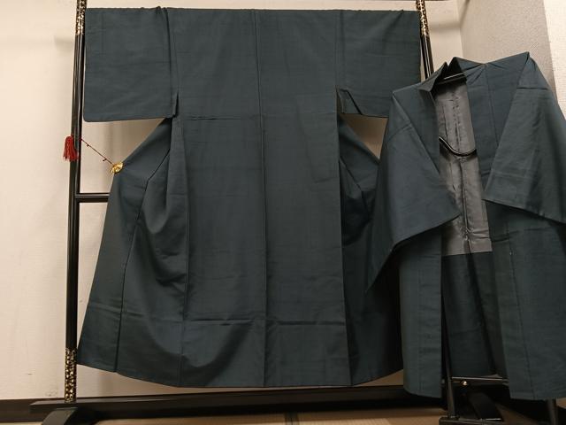 平和屋着物●男性　紬　アンサンブル　色無地　錆鉄御納戸色　正絹　逸品　AABH3027ph