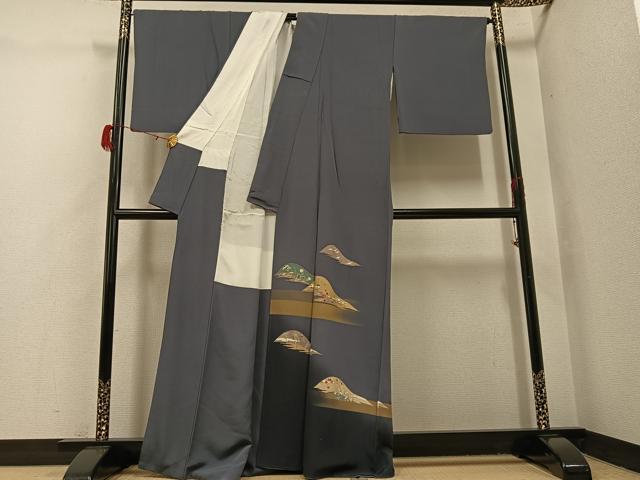 平和屋着物●豪華色留袖　友禅　作家物　駒刺繍　遠山群れ鶴草花文　暈し染め　金彩　正絹　逸品　AABH3056ph