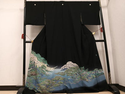 平和屋着物●本場加賀友禅作家　杉浦伸 　黒留袖　風景草花文　暈し染め　正絹　逸品　AABH3058ph