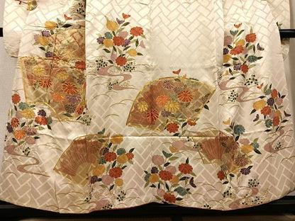 平和屋着物●豪華振袖　駒刺繍　地紙花文　金彩　正絹　逸品　AABH3097ph