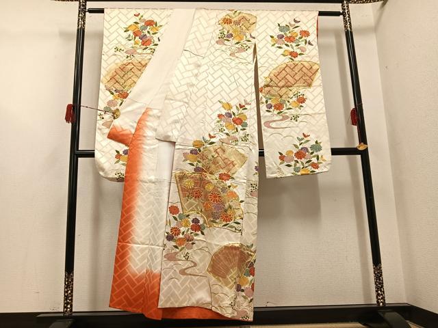 平和屋着物●豪華振袖　駒刺繍　地紙花文　金彩　正絹　逸品　AABH3097ph