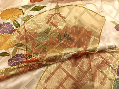 平和屋着物●豪華振袖　駒刺繍　地紙花文　金彩　正絹　逸品　AABH3097ph