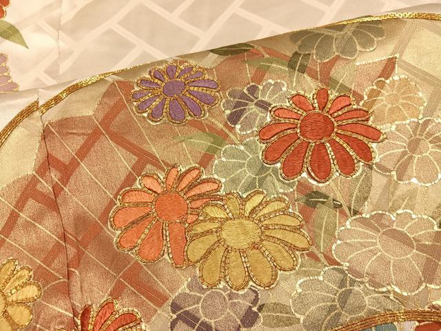 平和屋着物●豪華振袖　駒刺繍　地紙花文　金彩　正絹　逸品　AABH3097ph