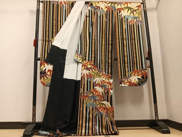平和屋着物●豪華振袖・長襦袢(無双仕立て)セット　笹竹文　黒地　金彩　ロング丈　半衿刺繍　正絹　逸品　未使用　AABH3101ph