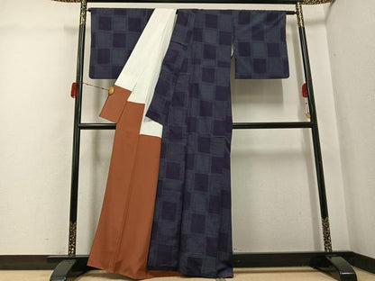 平和屋着物●結城紬　100亀甲　市松文　飯田ひろみ作　証紙付き　正絹　逸品　AABH3113ph