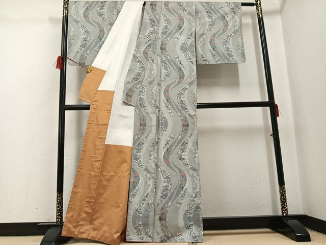 平和屋着物●都喜ヱ門　本場大島紬　白大島　一元7マルキ　総絣　風景草花文　藤絹織物謹製　証紙付き　正絹　逸品　未使用　AABH3119ph