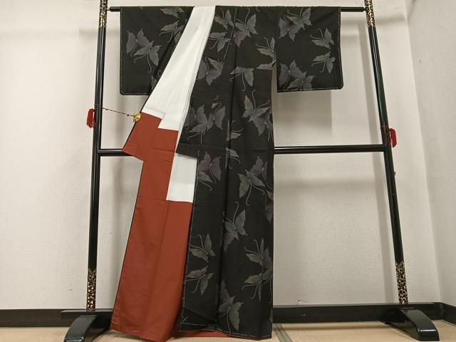 平和屋着物●本場大島紬　地空き　カタス9マルキ　舞蝶文　正絹　逸品　未使用　AABH3142ph