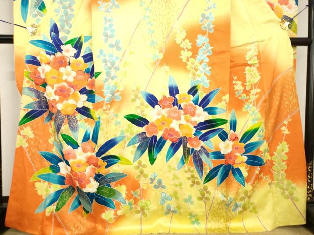 平和屋着物●豪華振袖・長襦袢(無双仕立て)セット　駒刺繍　草花文　暈し染め　金彩　正絹　逸品　AABH3294ck