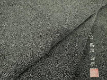 平和屋着物●小紋師　黒岩秀硯　江戸小紋　極小鮫小紋柄　黒地　正絹　逸品　AABH3314ck