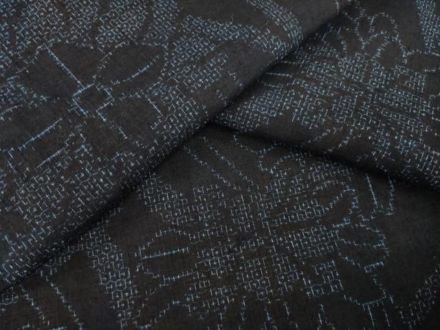 平和屋着物●本場結城紬　重要無形文化財　80亀甲　草花文　正絹　逸品　AABH3327ck