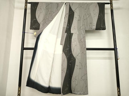 平和屋着物●男性　小紋　よろけ蔦草間道　正絹　逸品　AABH3332ck