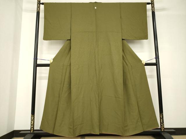 平和屋着物●上質な色無地　唐松唐草地紋　国防色　正絹　逸品　AABH3360ck 平和屋着物○上質な色無地 唐松唐草地紋 国防色 正絹 逸品 AABH3360ck