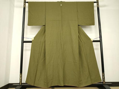 平和屋着物●上質な色無地　唐松唐草地紋　国防色　正絹　逸品　AABH3360ck