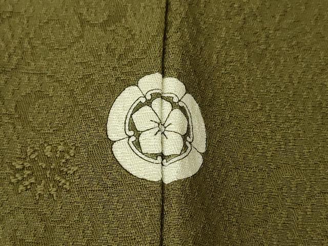 平和屋着物●上質な色無地　唐松唐草地紋　国防色　正絹　逸品　AABH3360ck 平和屋着物○上質な色無地 唐松唐草地紋 国防色 正絹 逸品 AABH3360ck